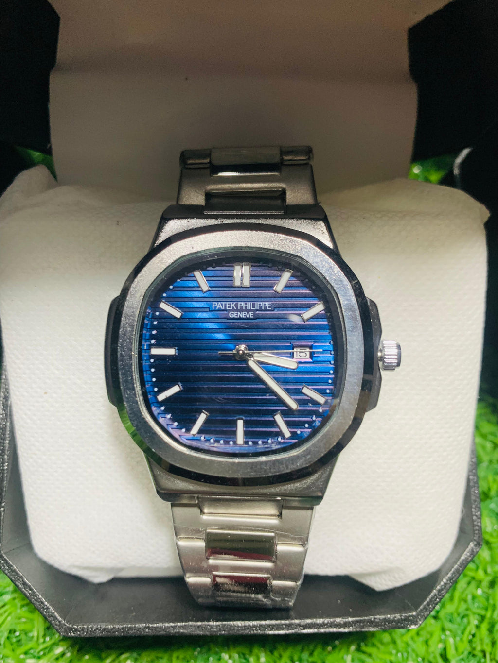 Nautilus Royale Blue